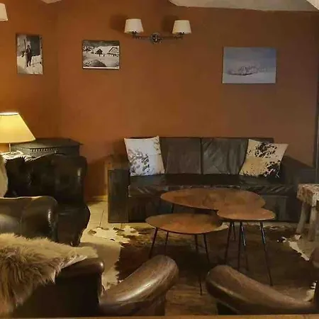 Chalé Chalet,14 P, 230m2,sauna,billard,source